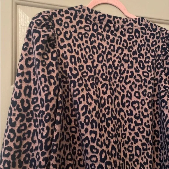 Ann Taylor fleece pullover sweaters - Picture 3 of 6